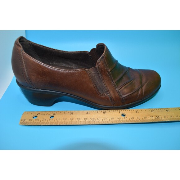 Clark's Slip On Dress Shoes / Sz 6.5 / Brown / Comfort / Leather - Picture 9 of 9